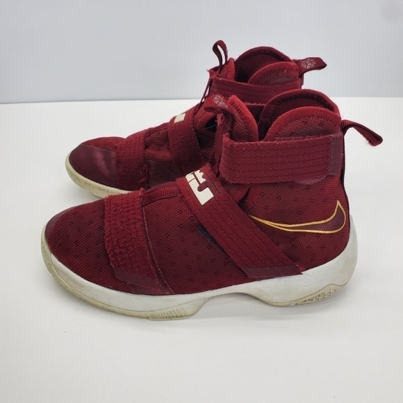 Nike LeBron Soldier 10 Team Burgundy Basketball Size 5Y 6.5 Women Shoes - Picture 14 of 16